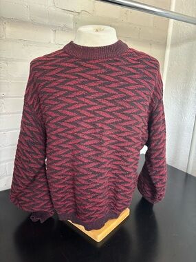 Women’s Red & Black Zigzag Crewneck Sweater